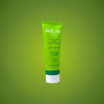 Nature Skin Jeju Green Tea CICA Hydrating Facial Foam 152 mL - Image 3